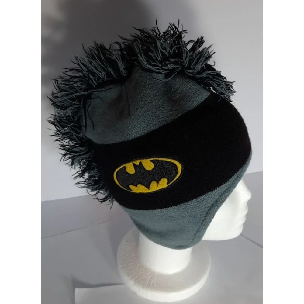 DC Comics Boys Batman  Mohawk Ear Flap Hat One size 4-5 years Black Gray Yellow